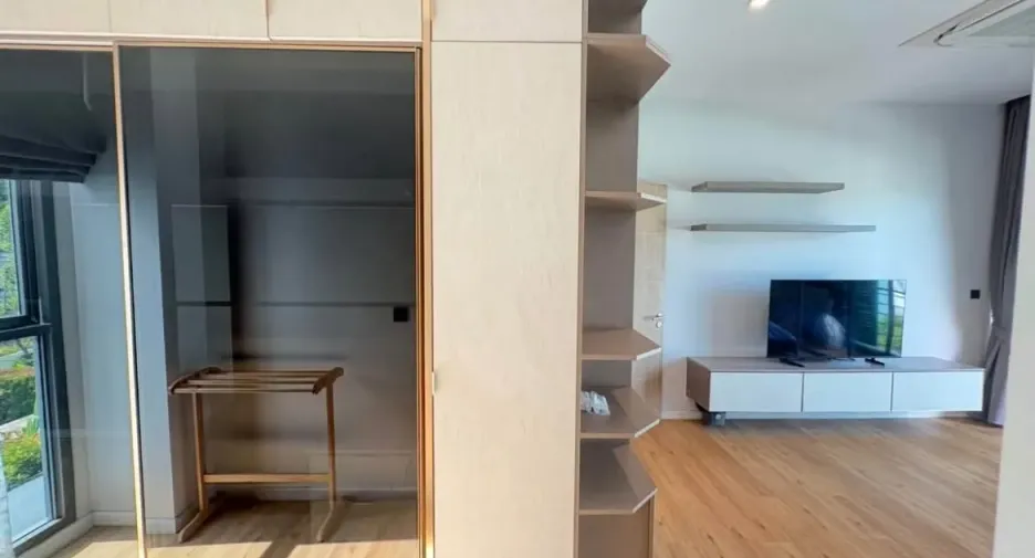For rent 4 bedrooms villa in Mueang Phuket, Phuket