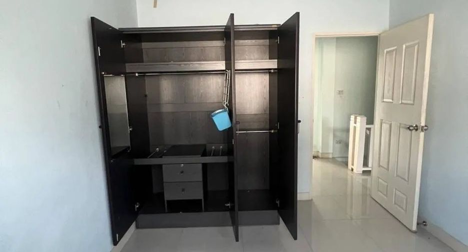 À vendre 3 chambres maison à Sai Mai, Bangkok