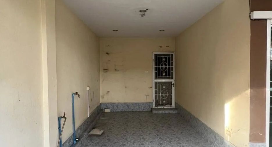À vendre 3 chambres maison à Sai Mai, Bangkok