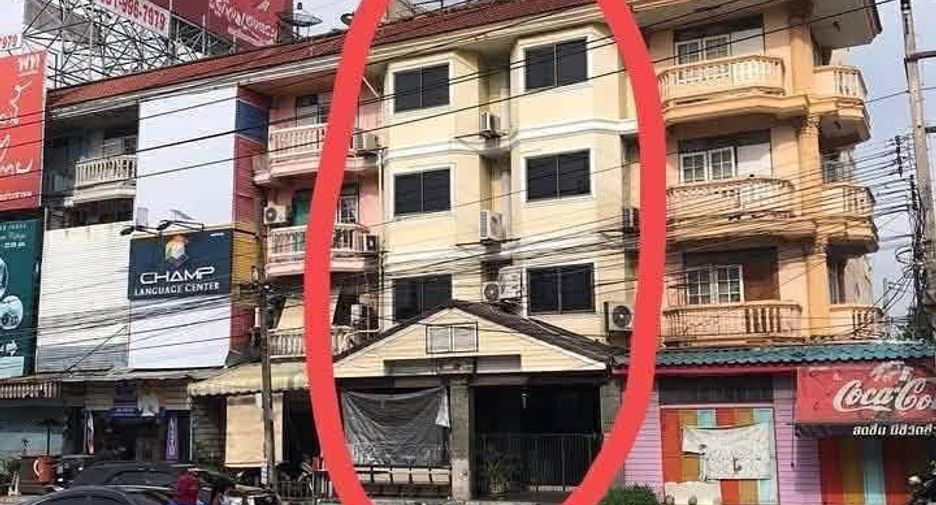 Local comercial en venta de 8 habitaciones en Bang Lamung, Chonburi