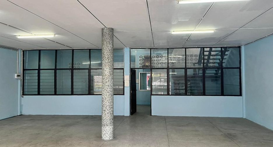 For sale 3 ベッドルーム retail Space in Bang Lamung, Chonburi