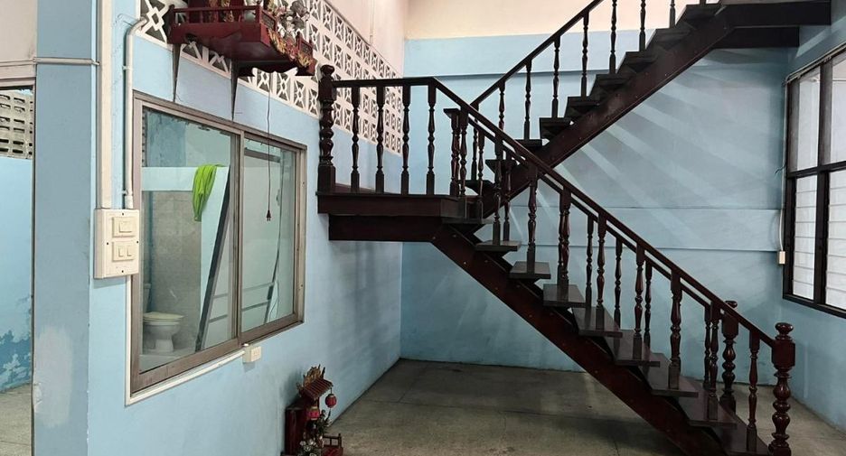 For sale 3 ベッドルーム retail Space in Bang Lamung, Chonburi