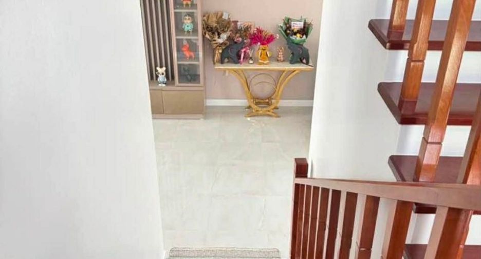 For sale 3 bedrooms villa in Bang Lamung, Chonburi