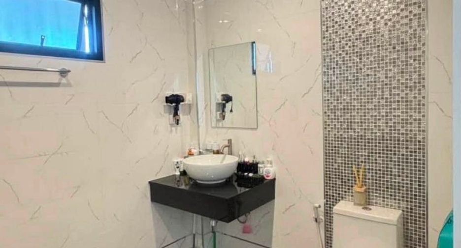 For sale 3 bedrooms villa in Bang Lamung, Chonburi