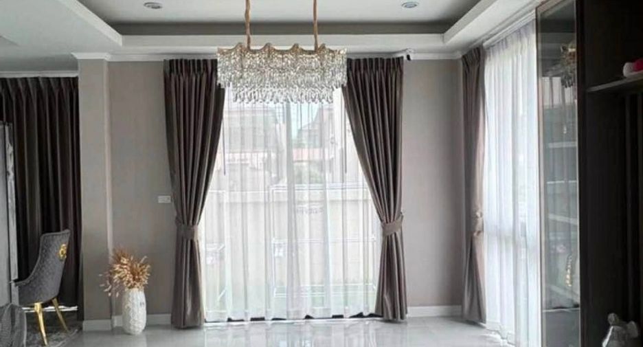For sale 3 bedrooms villa in Bang Lamung, Chonburi