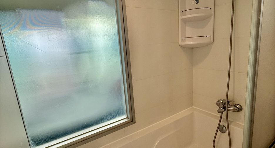 For sale 2 ベッドルーム condo 