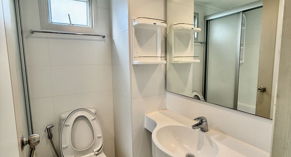 For sale 2 ベッドルーム condo 