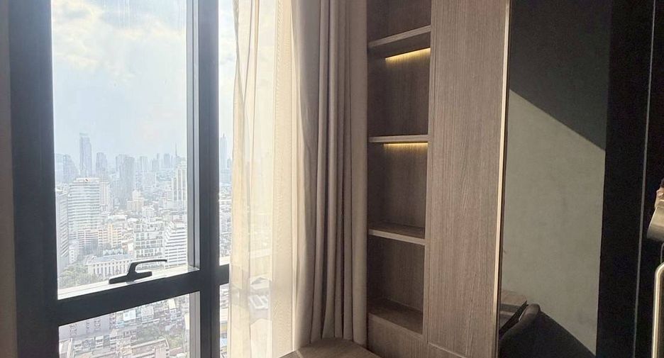 For sale 1 Beds condo in Bang Rak, Bangkok