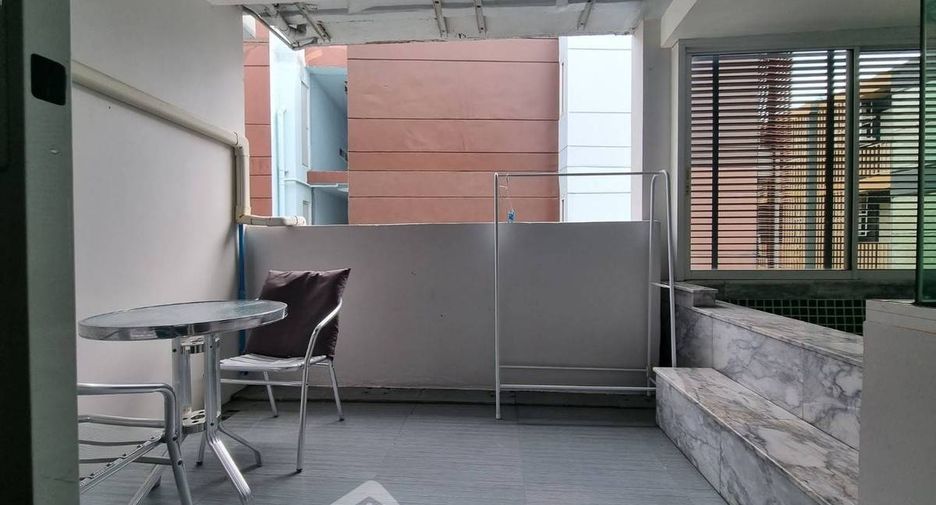 À vendre 1 chambre condo à Phra Khanong, Bangkok