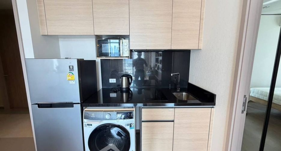 For sale 2 ベッドルーム condo in Khlong Toei, Bangkok
