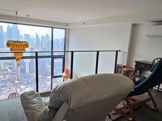 Wohnung zum Kauf mit 2 Zimmer in Bang Rak, Bangkok