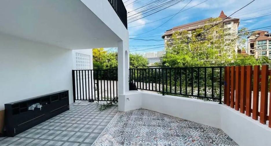À vendre 3 chambres villa à Jomtien, Pattaya