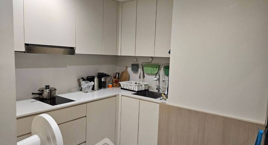 For sale 2 bedrooms condo in Watthana, Bangkok