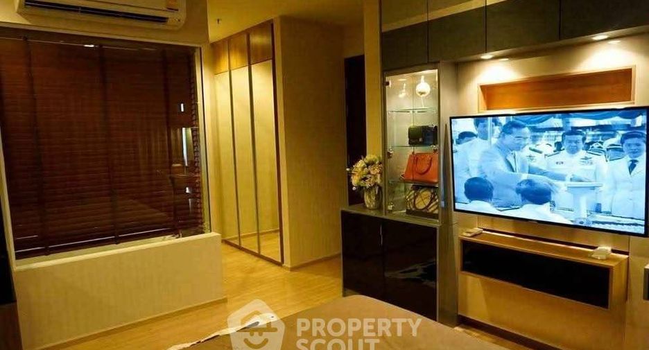For sale 2 bedrooms condo in Sathon, Bangkok