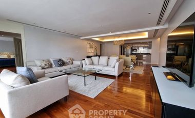 For sale 3 bedrooms condo in Watthana, Bangkok