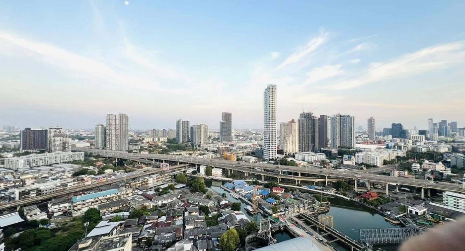 For sale 1 Beds condo in Khlong Toei, Bangkok
