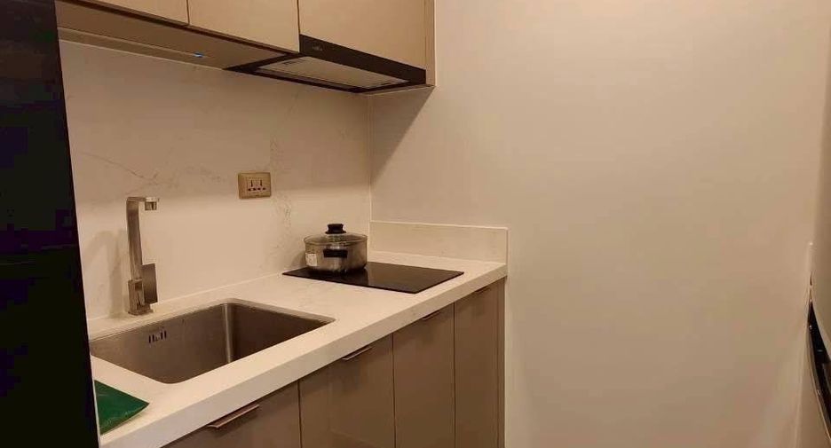 For sale 1 bed condo in Huai Khwang, Bangkok