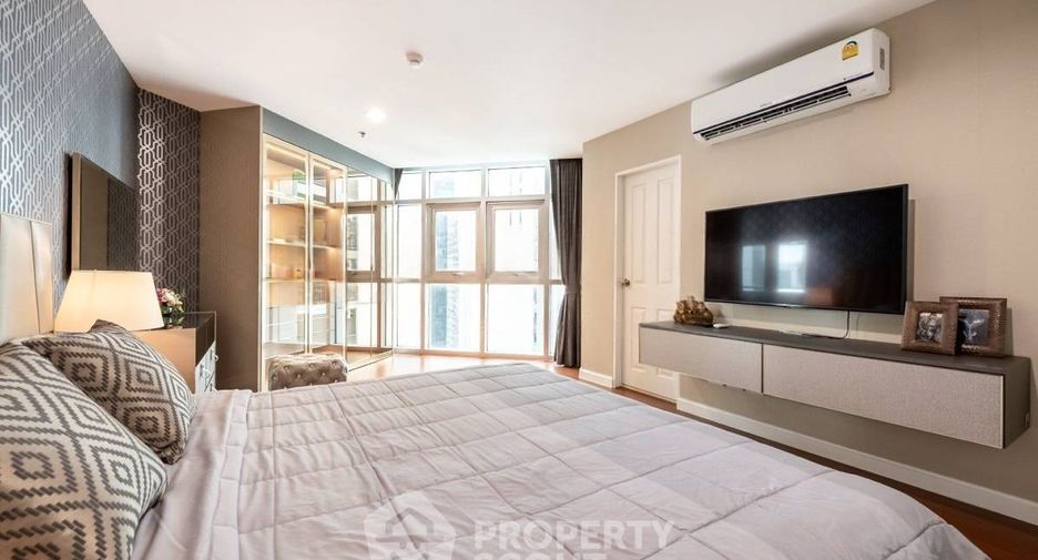 Condo en alquiler y en venta de 3 habitaciones en Huai Khwang, Bangkok