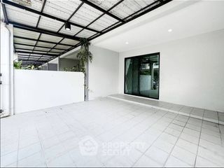 À vendre 4 chambres maison à Bang Khen, Bangkok