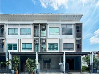 À vendre 4 chambres maison à Bang Khen, Bangkok