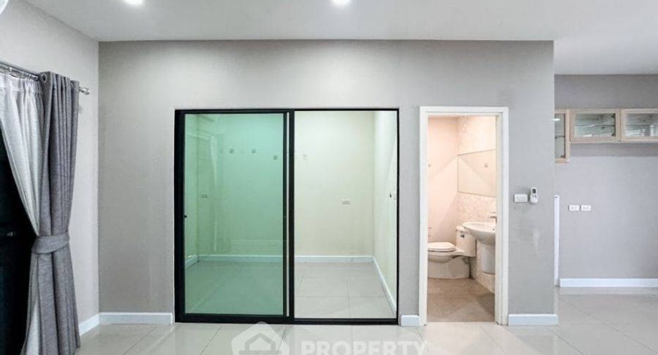 À vendre 4 chambres maison à Bang Khen, Bangkok