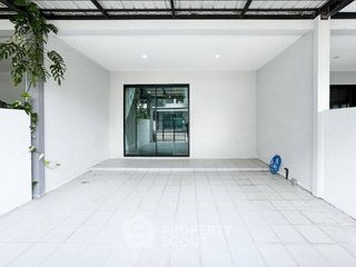 À vendre 4 chambres maison à Bang Khen, Bangkok