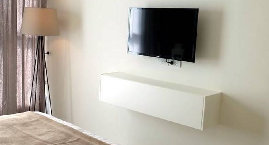 For sale 2 ベッドルーム condo in Khlong Toei, Bangkok