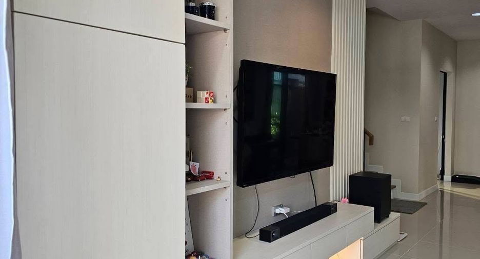 Casa en venta de 3 habitaciones en Khan Na Yao, Bangkok
