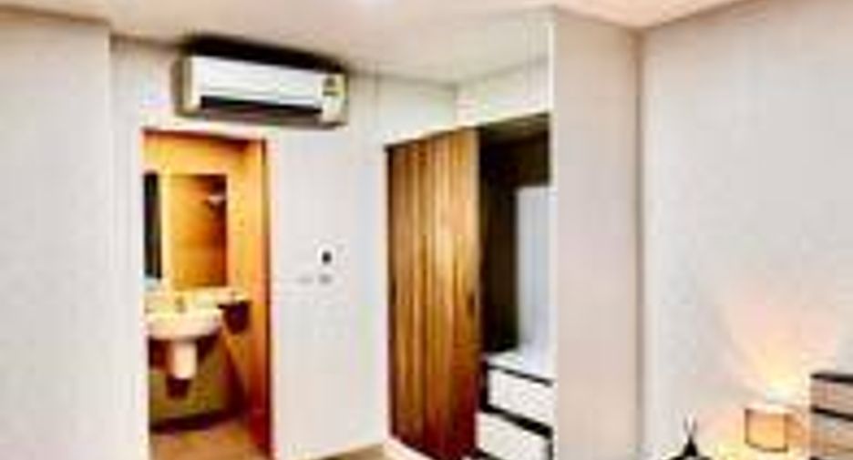 For rent 2 bedrooms condo in Bang Khun Thian, Bangkok