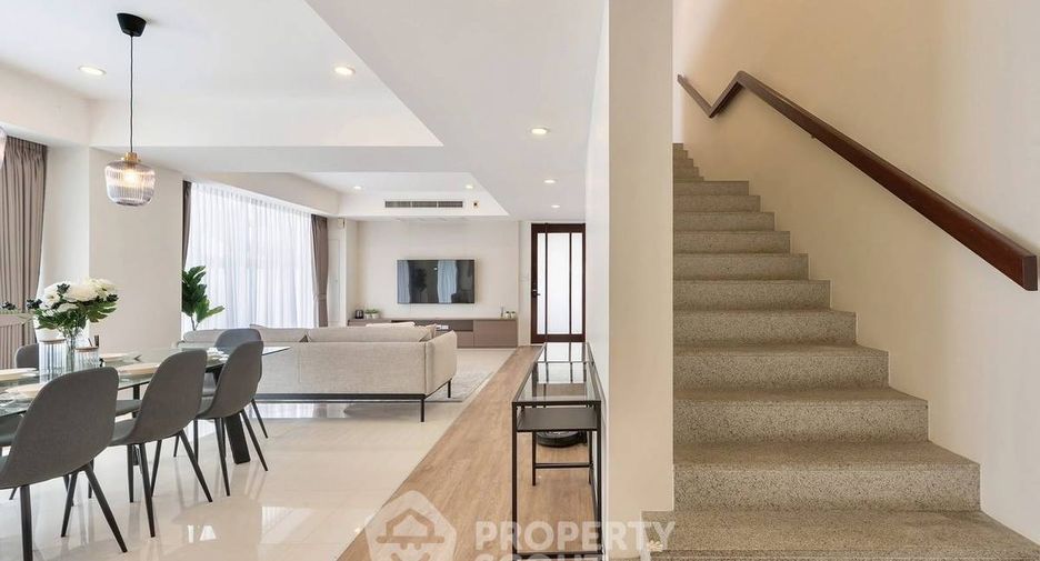 For rent 4 bedrooms house in Saphan Sung, Bangkok