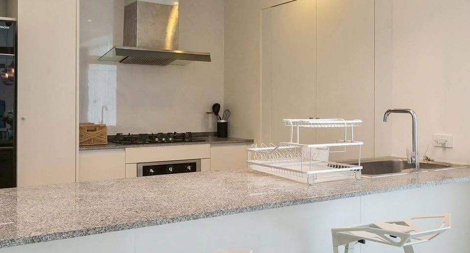 For rent 4 bedrooms house in Saphan Sung, Bangkok