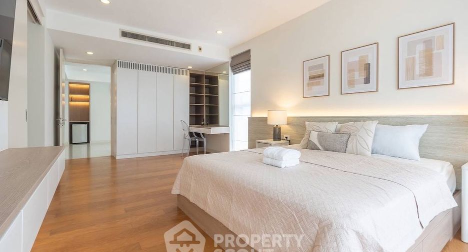 For rent 4 bedrooms house in Saphan Sung, Bangkok