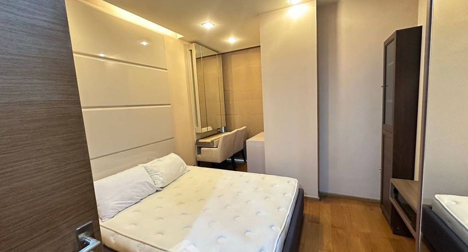 Condo en alquiler de 2 habitaciones en Sathon, Bangkok