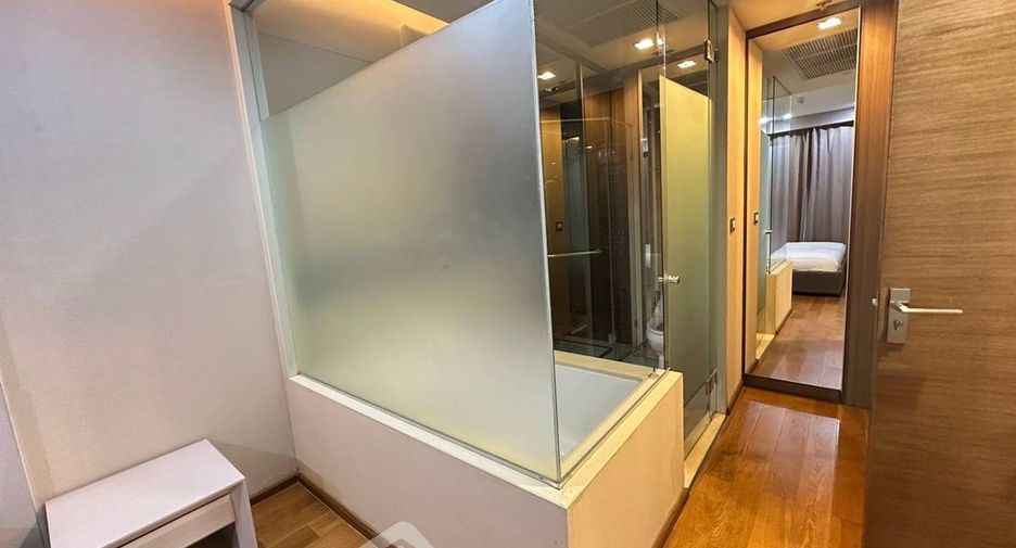 Condo en alquiler de 2 habitaciones en Sathon, Bangkok