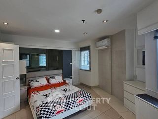 Wohnung zur Miete mit 3 Zimmer in Watthana, Bangkok