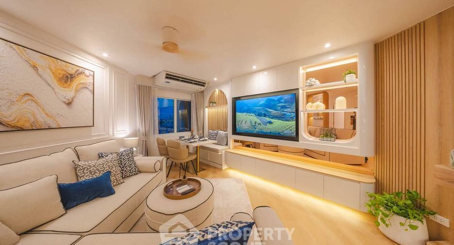 For rent 2 bedrooms condo in Yan Nawa, Bangkok