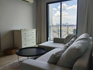 For rent 2 bedrooms condo in Huai Khwang, Bangkok