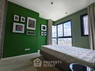 For rent 2 bedrooms condo in Huai Khwang, Bangkok