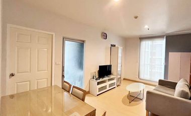 Condo en alquiler de 2 habitaciones en Huai Khwang, Bangkok