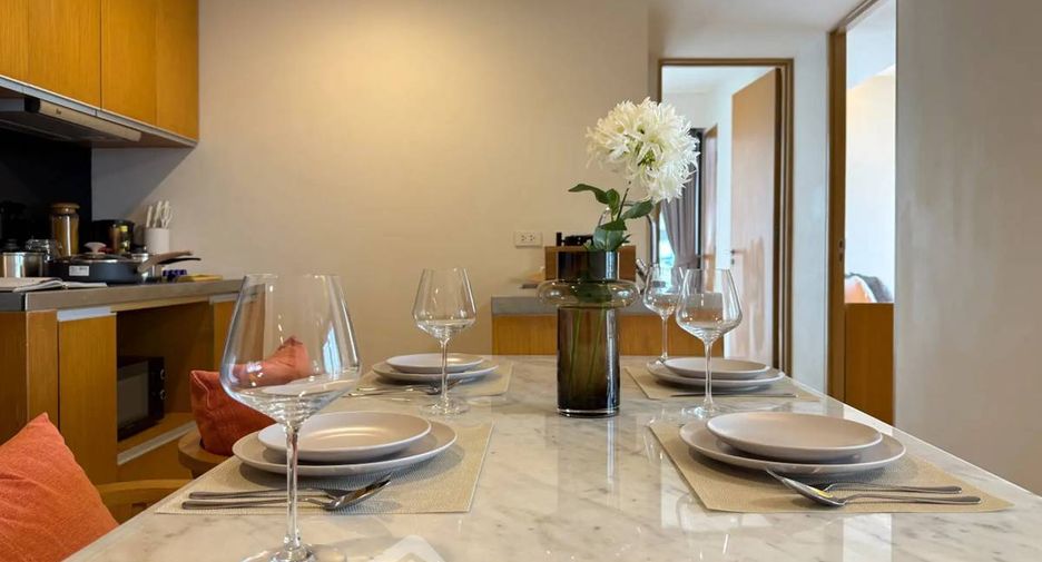 For rent 2 bedrooms condo in Watthana, Bangkok