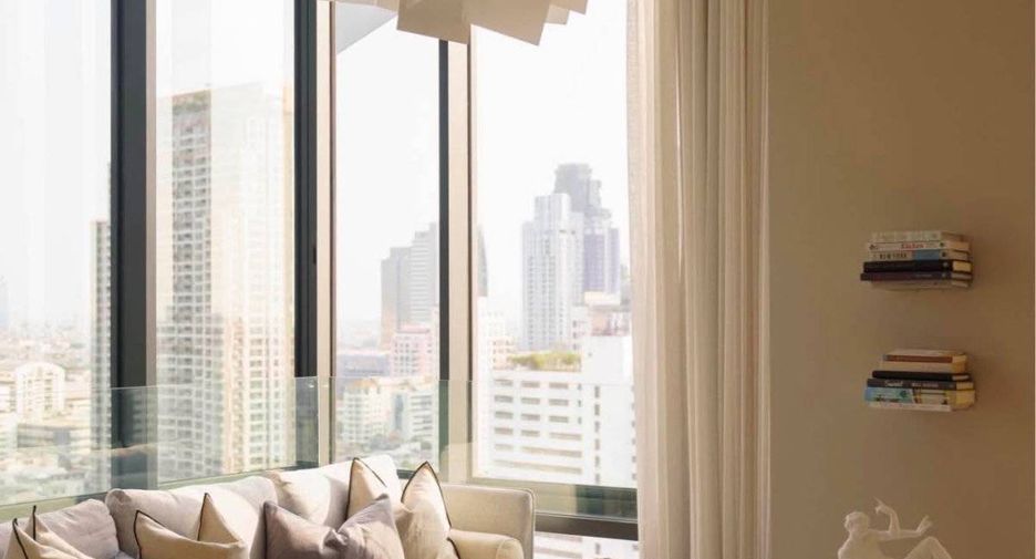 For rent 2 bedrooms condo in Bang Rak, Bangkok