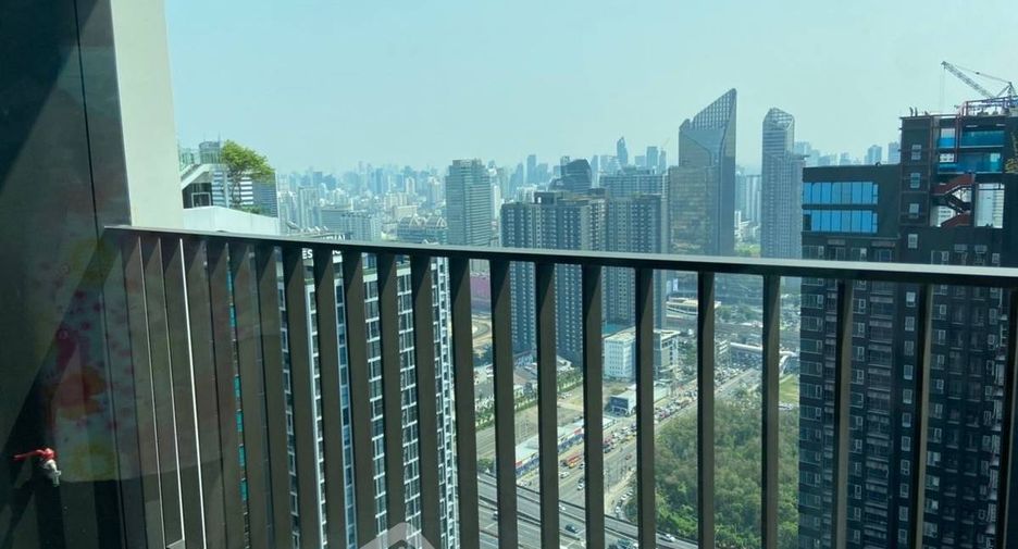 For rent 1 bed condo in Huai Khwang, Bangkok