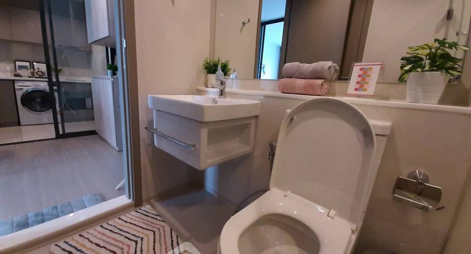 For rent 1 bed condo in Huai Khwang, Bangkok