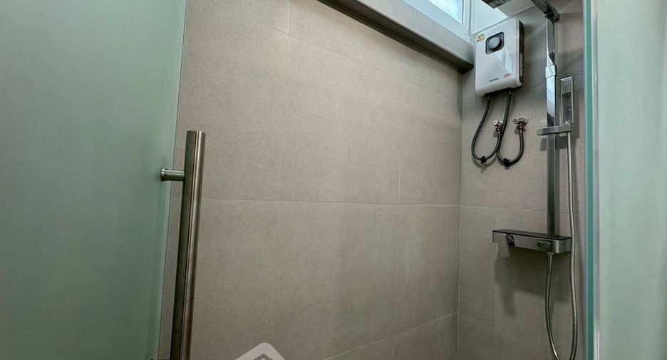 Wohnung zur Miete mit 2 Zimmer in Watthana, Bangkok