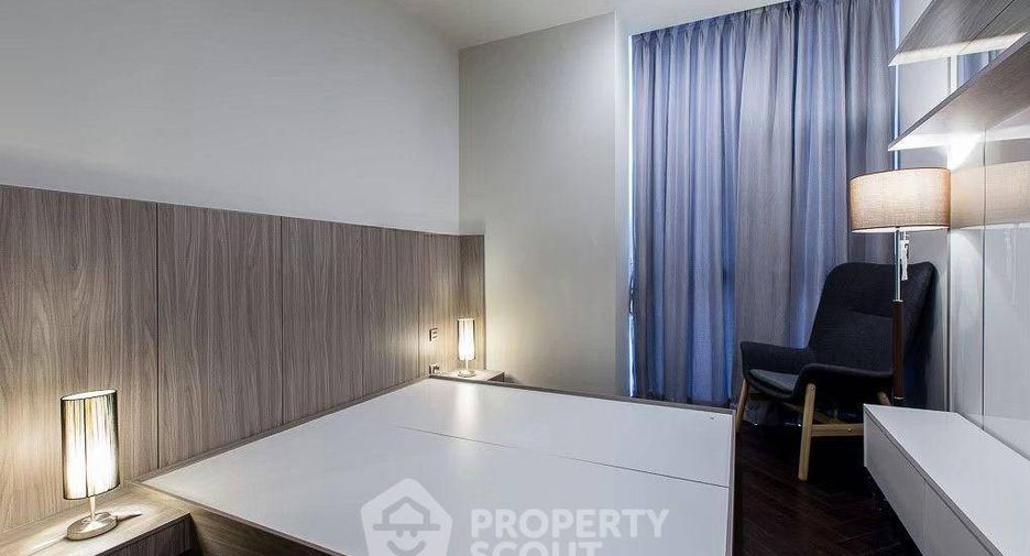 For rent 2 bedrooms condo in Phaya Thai, Bangkok