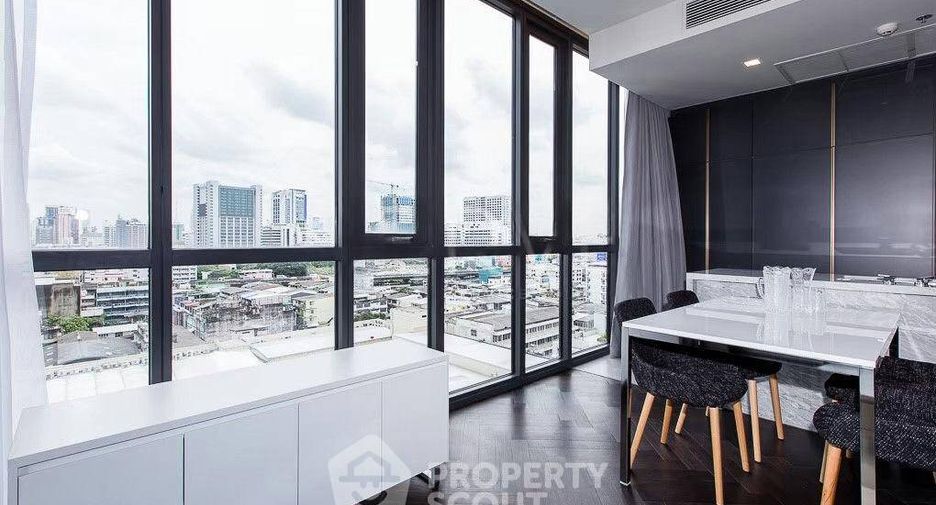 For rent 2 bedrooms condo in Phaya Thai, Bangkok