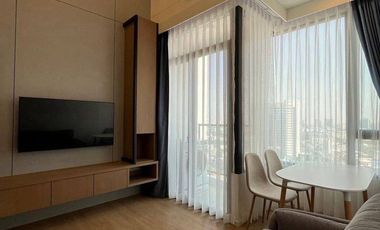 Condo en alquiler de 1 habitaciones en Huai Khwang, Bangkok