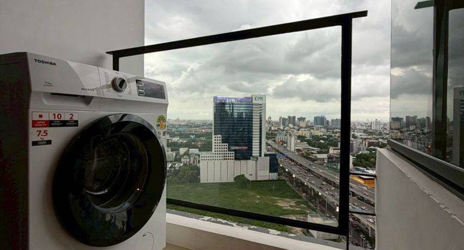 Condo en alquiler de 1 habitaciones en Huai Khwang, Bangkok