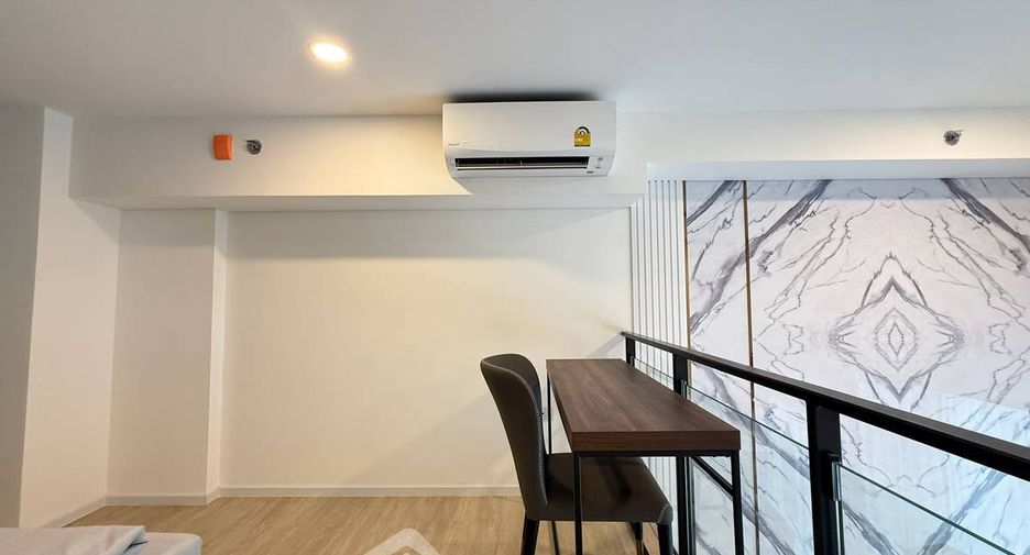 Condo en alquiler de 1 habitaciones en Huai Khwang, Bangkok