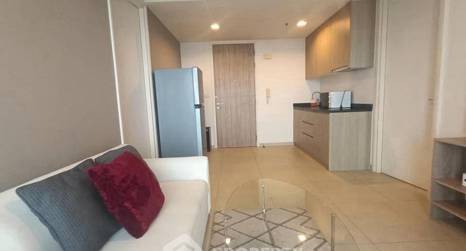 For rent 2 bedrooms condo in Bang Lamung, Chonburi